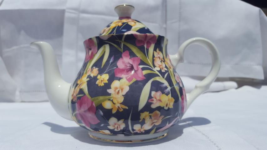 Night Orchid 2 Cup Teapot